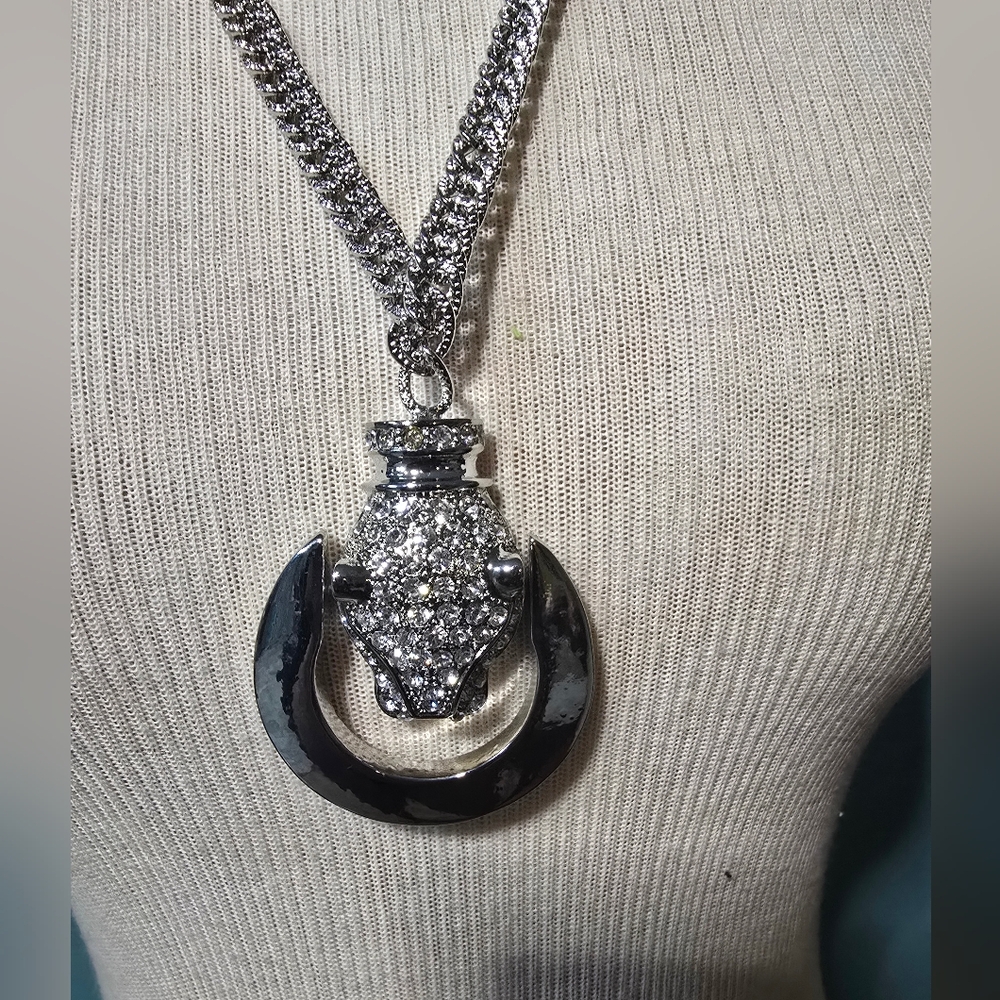 Stunning Silver-Tone Panther Crystal Pendant Necklace - Picture 2 of 4